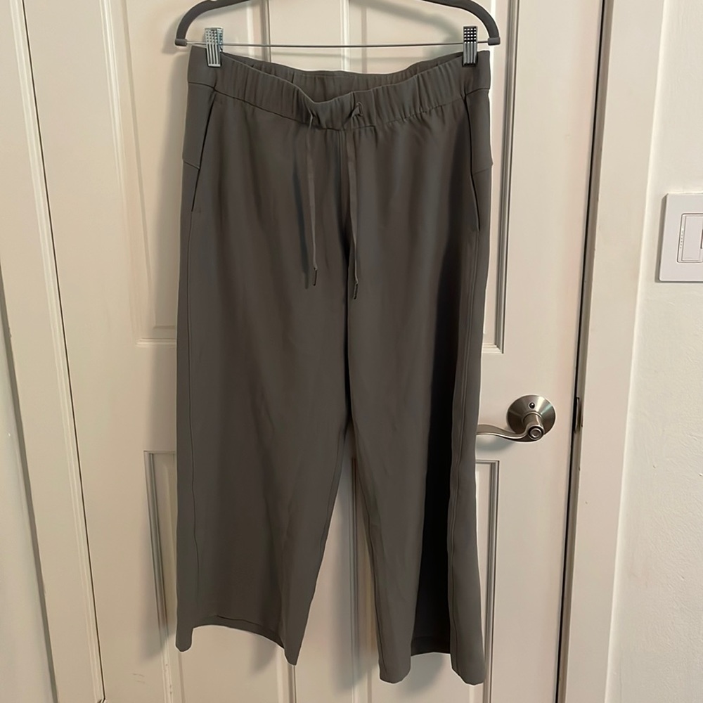 Lululemon On the Fly Wide Leg Crop